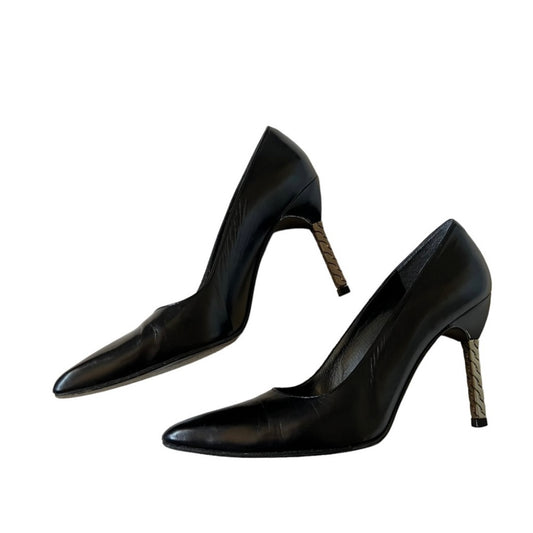 Stuart Weitzman Desiree Pump